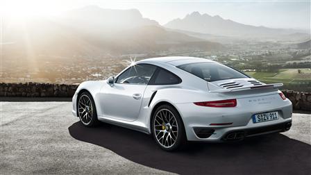 Мотор обновленного Porsche 911 будет работать за двоих
