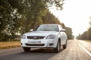 Самыми угоняемыми машинами в Москве стали LADA Priora и Mazda 3