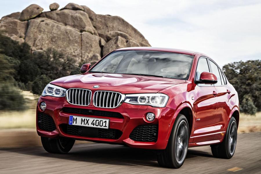 Кроссоверы BMW X4 подешевели на 180 тысяч рублей