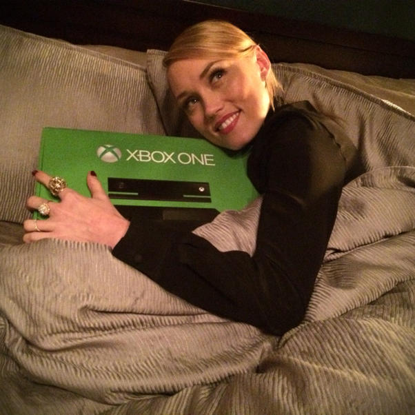 Microsoft: «Xbox One может то, на что не способна PS4»
