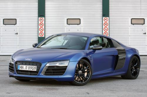 Audi R8 V10 plus будет представлен уже в завтра