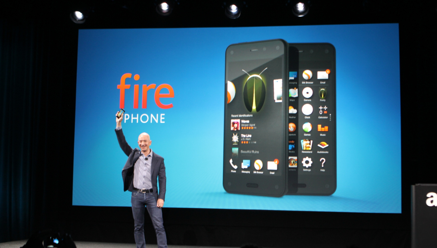 Amazon прекратила разработку собственного смартфона Fire Phone