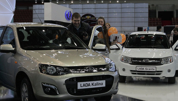 «АвтоВАЗ» с 1 сентября повысил цены на автомобили Lada