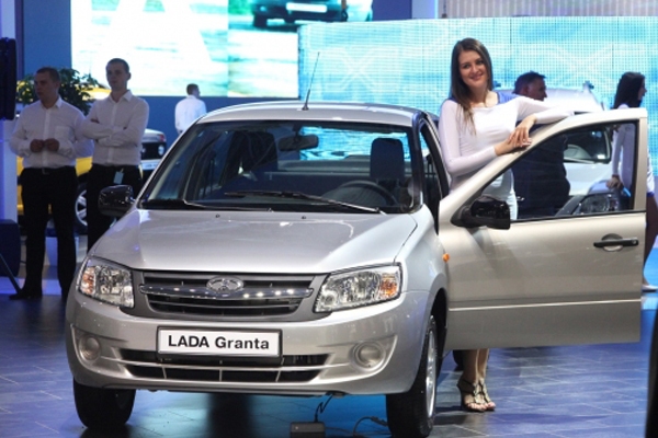 Новые версии Lada Granta, Kalina и Largus появятся в ноябре