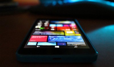 Microsoft выпустит бюджетный смартфон Lumia 550 с Windows 10 Mobile