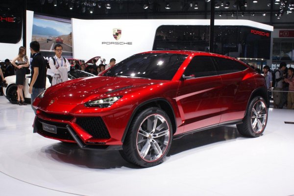 Внедорожник Lamborghini Urus появится в продаже в 2018 году