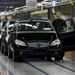 Mercedes-Benz инвестирует $1,3 млрд в легкие сплавы