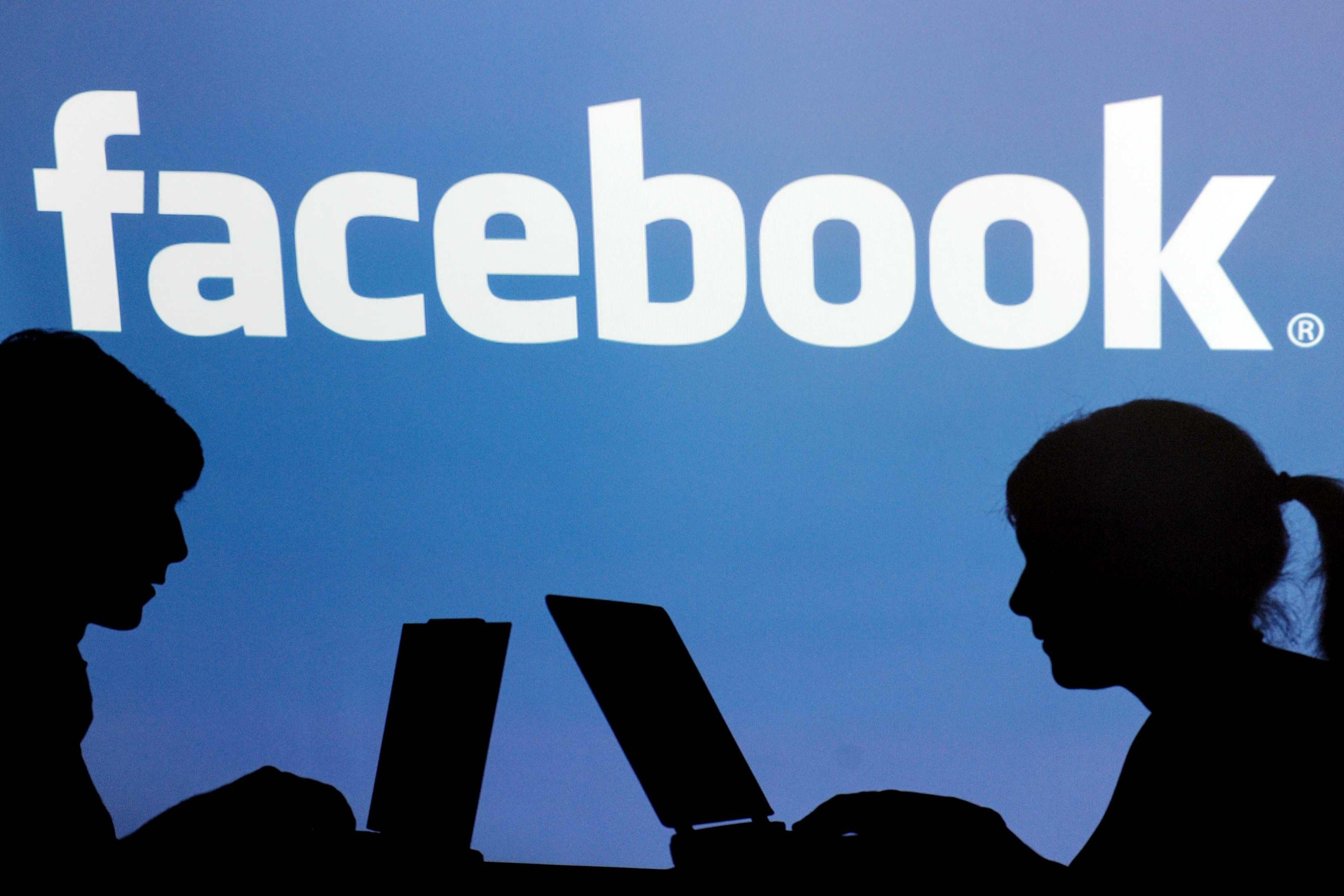 Стоимость акций Facebook снизилась на 3,8% после очередного падения сайта социальной сети