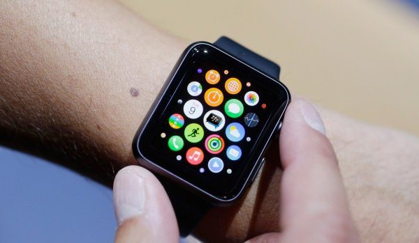 BBM подружился с умными часами Apple Watch