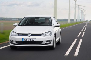 Volkswagen Golf получил 1,0-литровый мотор