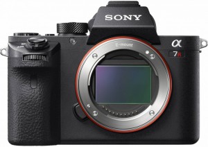 В камере Sony a7R II установлен полнокадровый датчик изображения типа BSI CMOS разрешением 42,4 Мп