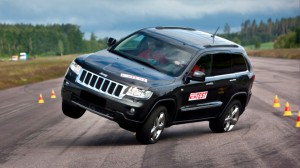 Новый Jeep Cherokee впервые попал в объективы фотошпионов