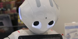 В Японии стартовали продажи первого робота Pepper с эмоциями