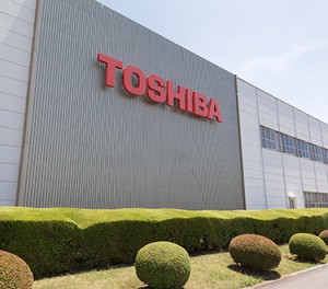 Масштабы финансового скандала в Toshiba расширяются