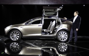 Производитель Tesla X анонсирует дату выхода