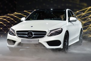 В Дубае замечен тестовый кабриолет Mercedes-Benz C-Class