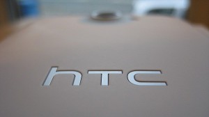 HTC обещает новый флагманский продукт в октябре