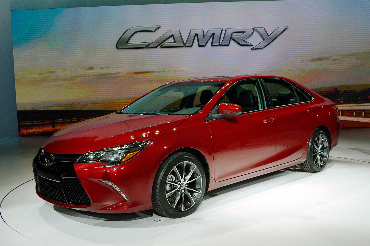 Новый 2-литровый движок получит Toyota Camry